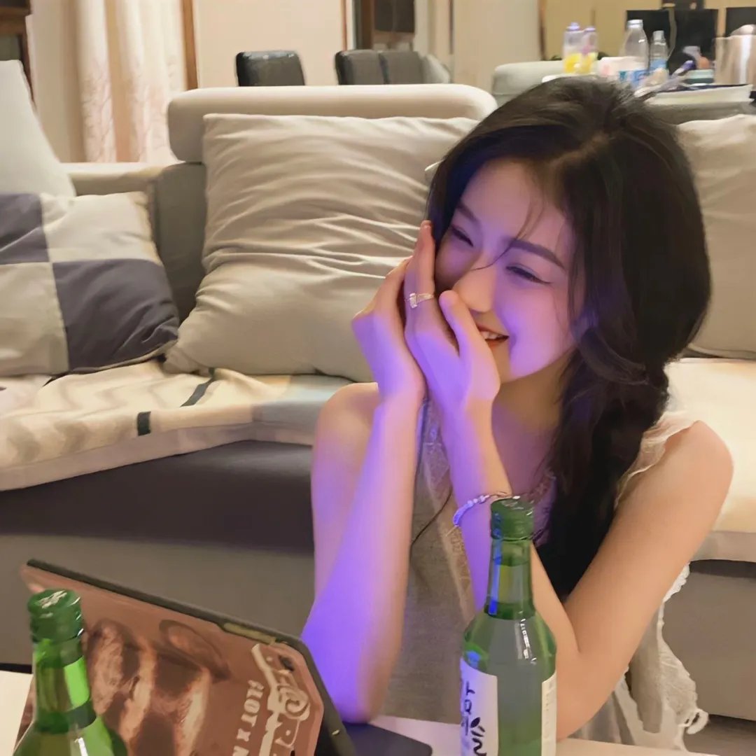 阿薇尔与虚构世界
